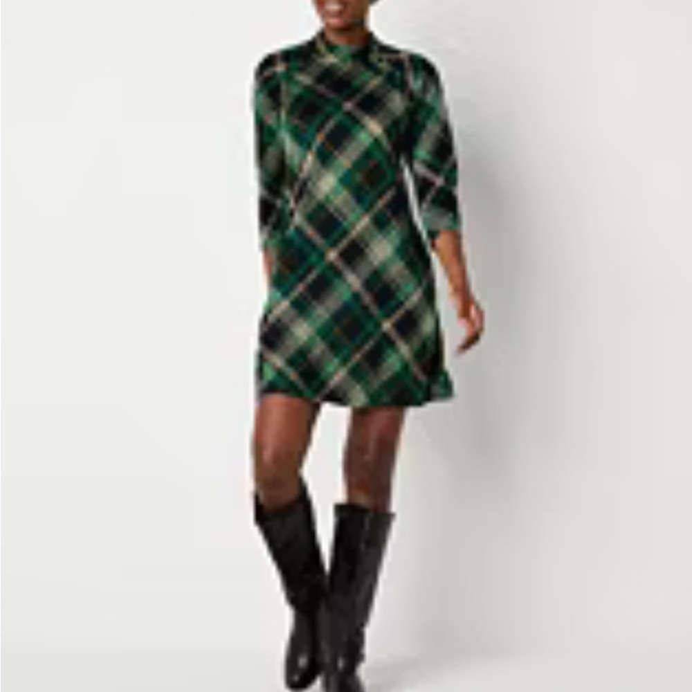 R and K Green and Black Plaid Mini Dress Size 14 EUC